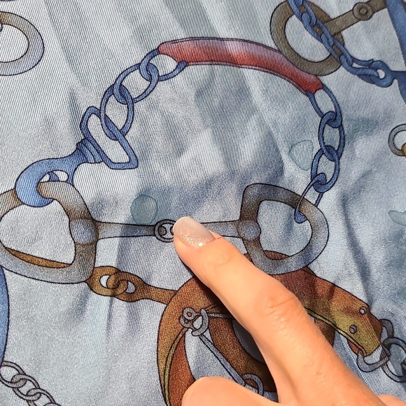 FRANCO FERRARI 100% Silk Blue Floral and Chain Pattern Scarf Extra Large - Picture 6 of 16